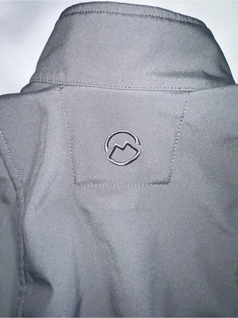 Magellan Outdoors Girls Gray Fleece-Lined Softshell Jacket XS